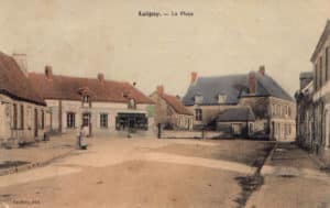 Centre du bourg de Luigny au début du XXe siècle