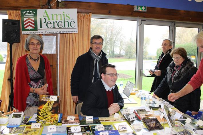 Les Amis du Perche présents au salon du livre du Perche, à Soligny, décembre 2015