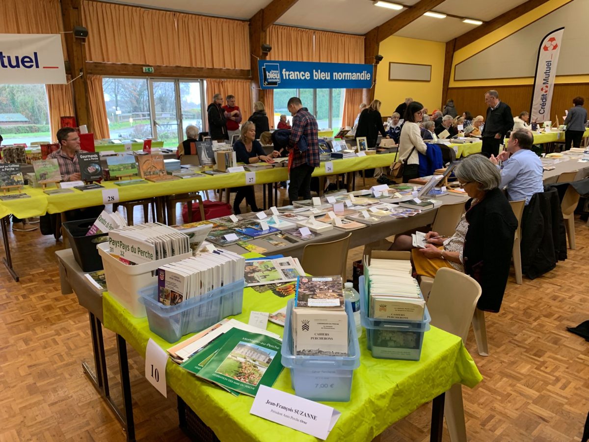 Les Amis du Perche de l'Orne au salon du livre de Soligny-la-Trappe (8 décembre 2019)