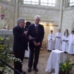 Alain Morin et Philippe Siguret disant le mot d'accueil à la messe de Amis du Perche (05 mai 2018, Eglise prieurale de Sainte-Gauburge)