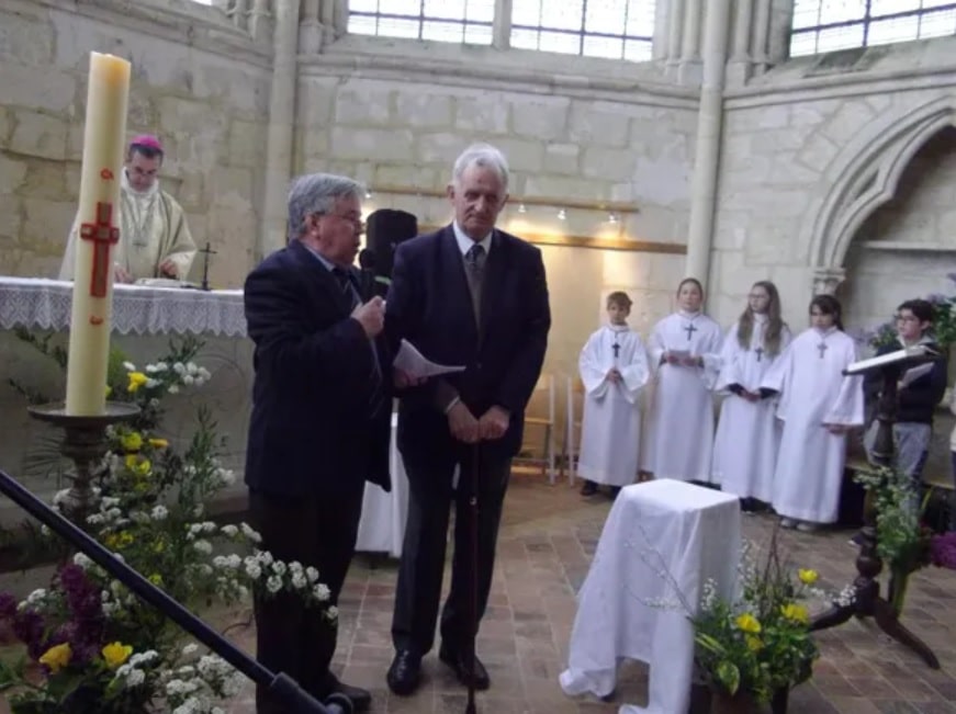 Alain Morin et Philippe Siguret disant le mot d'accueil à la messe de Amis du Perche (05 mai 2018, Eglise prieurale de Sainte-Gauburge)